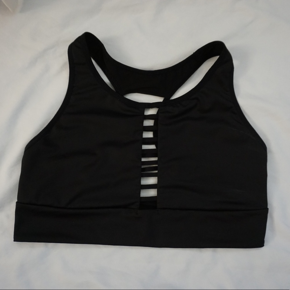 NWOT Victoria’s Secret Sport Racerback Sports Bra Black Size Medium